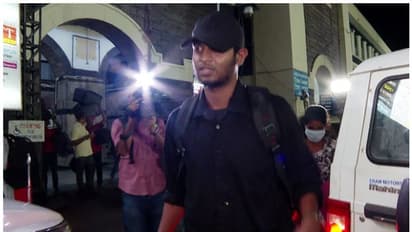 നാട്ടിലെത്തിയത് അത്ഭുതം പോലെ, മുരളീധരനും ശശി തരൂരിനും നന്ദി; റഷ്യയിൽ കുടുങ്ങിയ ഡേവിഡ് മുത്തപ്പൻ തിരിച്ചെത്തി