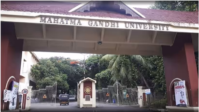 എംജി സര്വകലാശാല പൊലീസ് സൈബര് സെല്ലില് പരാതി നല്കി, പരീക്ഷ സംബന്ധിച്ച് വ്യാജ പ്രചരണം നടത്തിയവർ കുടുങ്ങും