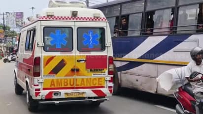 തിരുവനന്തപുരത്ത് ദാരുണ അപകടം: കെഎസ്ആര്ടിസി ബസ് കയറിയിറങ്ങി സ്കൂട്ടര് യാത്രക്കാരി മരിച്ചു