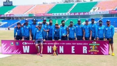 Watch: ಪ್ರ್ಯಾಕ್ಟೀಸ್ ಜೆರ್ಸಿಯಲ್ಲಿ ಟ್ರೋಫಿ ಸ್ವೀಕರಿಸಿ, ಬಾಂಗ್ಲಾಕ್ಕೆ ಕಿಚಾಯಿಸಿದ ಶ್ರೀಲಂಕಾ!