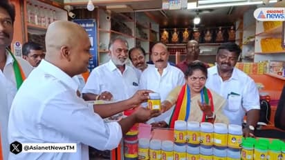 பழனியில் பஞ்சாமிர்தம் விற்றும், குதிரையில் சவாரி செய்தும் வாக்கு சேகரித்த பாமக வேட்பாளர்