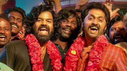 മുന്നിൽ 50, 100, 200 കോടി സിനിമകൾ; പുത്തൻ ഹിറ്റാകുമോ 'വർഷങ്ങൾക്കു ശേഷം' ? വൻ അപ്ഡേറ്റ് എത്തി