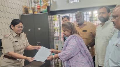  ಗುಂಡೂರಾವ್ ಮನೆಯಲ್ಲಿದೆ ಅರ್ಧ ಪಾಕಿಸ್ತಾನ ' ಯತ್ನಾಳ್ ವಿರುದ್ಧ ತಿರುಗಿಬಿದ್ದ ಟಬು ರಾವ್