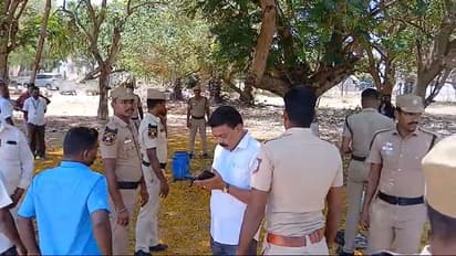 நாகை ஆட்சியர் அலுவலகத்தில் முதியவர் தீக்குளிப்பு; உயிருக்கு ஆபத்தான நிலையில் மருத்துவமனையில் அனுமதி