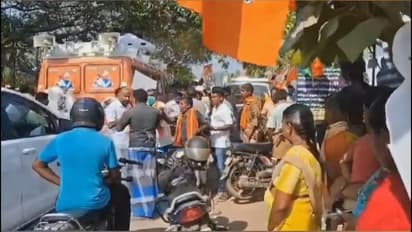 அண்ணாமலையிடம் கேள்வி கேட்ட விசைத்தறி நெசவாளரை வேட்பாளர் இருக்கும்போதே தாக்கிய பாஜகவினர்