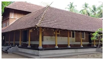 കാട്ടുമാടം മനയില്‍ മോഷണം; പുരാതന വിഗ്രഹങ്ങളും വിഗ്രഹങ്ങളില്‍ ചാര്‍ത്തിയ സ്വര്‍ണാഭരണങ്ങളും കവർന്നു