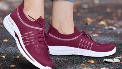 சாக்ஸ் அணியாமல் ஷூ போடுறதுல இத்தனை விஷயங்கள் இருக்கா?