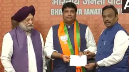 സ്ഥാനാർത്ഥിത്വം ഒഴിഞ്ഞ് പാർട്ടി വിട്ട കോൺഗ്രസ് ദേശീയ വക്താവ് രോഹൻ ഗുപ്ത ബിജെപിയിൽ ചേർന്നു