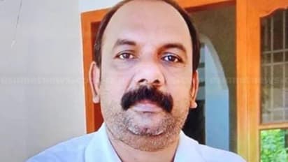 സിദ്ധാര്ത്ഥൻ കേസിലെ 11ാം പ്രതിയുടെ അച്ഛൻ അധ്യാപകൻ വിജയൻ അന്തരിച്ചു