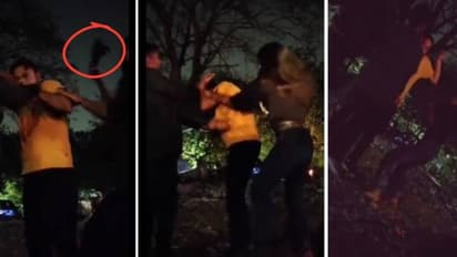 'നിനക്കൊന്നും വീട്ടിൽ പെങ്ങളില്ലേ, സോറി പറയെടാ'; ചെരിപ്പൂരി ക്രിമിനലിനെ പൊതിരെ തല്ലുന്ന യുവതി, വീഡിയോ