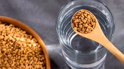 പതിവായി ഉലുവ വെള്ളം കുടിക്കൂ; അറിയാം ഈ ഗുണങ്ങള്...