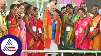 'ಭಾರತ್ ಮಾತಾಕಿ ಜೈ ಎನ್ನಲು ಪರ್ಮಿಷನ್ ಕೇಳ್ಬೇಕಾ..' ವೇದಿಕೆಯಲ್ಲೇ ಕಾಂಗ್ರೆಸ್ಗೆ ಪ್ರಶ್ನಿಸಿದ ಪ್ರಧಾನಿ ಮೋದಿ!