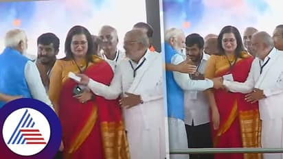 ಪ್ರಧಾನಿ ಮೋದಿಗೆ ಕೊಟ್ಟ ಚೀಟಿ ರಹಸ್ಯ ಬಯಲು; ಮೇಕೆದಾಟು, ಮಹದಾಯಿಗೆ ಬೇಡಿಕೆಯಿಟ್ಟ ಶಾಸಕ ಜಿ.ಟಿ.ದೇವೇಗೌಡ