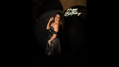 ಡಾರ್ಕ್​ ಥೀಮ್‌, ಕ್ಯಾಂಡಲ್‌ ಲೈಟ್‌ ಮಧ್ಯೆ ಬ್ಲ್ಯಾಕ್​ ಡ್ರೆಸ್​ನಲ್ಲಿ ಹಾಟ್‌ ಆದ ನಮ್ರತಾ ಗೌಡ: ಬರ್ತ್‌ಡೇ ಮೂಡ್‌ನಲ್ಲಿ ನಾಗಿಣಿ!