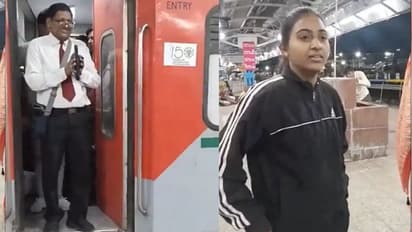 வேற இடத்தை மாற்றி கொடுங்க சார்.. நான் என்ன ரயில்வே அமைச்சரா? சர்ச்சையில் சிக்கிய டிடிஇ - வைரல் வீடியோ!