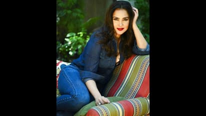 ವಯಸ್ಸಾಯ್ತು, ಮುದುಕಿಯಾದ್ರಿ ಎಂದವರಿಗೆ ಮುಟ್ಟಿ ನೋಡಿಕೊಳ್ಳುವಂತೆ ಉತ್ತರಿಸಿದ ಮಾಜಿ ಮಿಸ್ ಯೂನಿವರ್ಸ್!