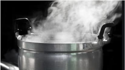 ഭർത്താവിന് വിവാഹേതര ബന്ധമെന്ന് സംശയം; തിളച്ച വെള്ളം ഒഴിച്ച് ഭാര്യ, ടെറസിൽ നിന്ന് തള്ളിയിട്ടു, അറസ്റ്റ്