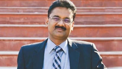 लड्डू बेचने वाले के बेटे ने रचा इतिहास, बनाई देश की सबसे बड़ी प्राइवेट यूनिवर्सिटी, एजूकेशन इंडस्ट्री में धाक