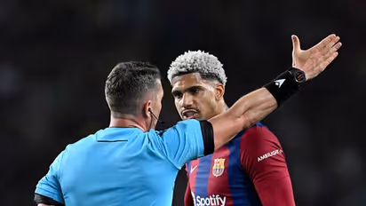 Champions League 2023-24: Xavi blames referee for Barcelona's implosion before PSG turnaround (WATCH)