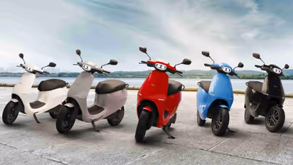 அதிரடியாக விலையை குறைத்த ஓலா எலக்ட்ரிக் ஸ்கூட்டர்கள்.. இப்போதைய தள்ளுபடியை விட்றாதீங்க..