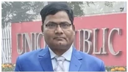 സിവിൽ സർവീസ്; കോടതി ജോലിക്കൊപ്പം പഠനം, മഹേഷ് കുമാറിന്റെ അവസാന റാങ്കിന് (1016) തിളക്കമേറെ