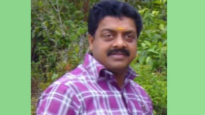 സുഹൃത്തിന്റ കാറിൽ വീടിന് മുന്നിൽ ഇറങ്ങവെ അതേ കാറിനടിയിൽ തെന്നിവീണു; ഹെല്ത്ത് ഇൻസ്പെക്ടർക്ക് ദാരുണാന്ത്യം