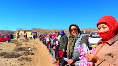 15,256 അടി ഉയരം, മഞ്ഞ് പെയ്യുന്ന കൊടുംതണുപ്പ്; ലോകത്തെ ഉയരം കൂടിയ പോളിംഗ് ബൂത്ത് ഇന്ത്യയിലാണ്!