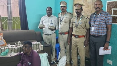 நாளை வாக்குப்பதிவு; ஒரே நாளில் இருவேறு பகுதிகளில் ரூ.4 கோடிக்கும் மேல் பறிமுதல் - புதுவையில் பரபரப்பு