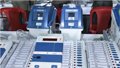 விவிபேட் வழக்கில் நாளை தீர்ப்பு வழங்குகிறது உச்ச நீதிமன்றம்; 100% வாக்குச் சீட்டு சரிபார்ப்பு சாத்தியமா?