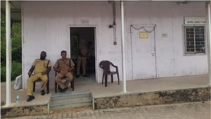 പ്രാഥമികാവശ്യങ്ങൾക്ക് പോലും സൗകര്യമില്ല; വിഴിഞ്ഞം തുറമുഖത്ത് ഫയർഫോഴ്സ് ജീവനക്കാർക്ക് ദുരിതമെന്ന് പരാതി