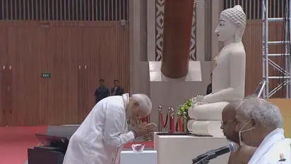 Mahavir Jayanti 2024: PM Modi honored at 2550th Bhagwan Mahavir Nirvana Mahotsav (WATCH)