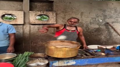 ಕೊತ್ತಂಬರಿ ಸೊಪ್ಪು ಹಾಕಿ ಚಹಾ ಮಾಡೋ ಚಾಯ್‌ವಾಲಾ;  ಆಕ್ಷನ್ ಹೀರೋ ತರ ಇವರ ಸ್ಟೈಲ್!