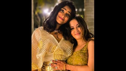 ಬಿಗ್ ಬಾಸ್ ಸ್ಪರ್ಧಿ ಇಶಾನಿ ಸಹೋದರ ಮದುವೆ ಸಂಭ್ರಮದಲ್ಲಿ ಮಿಂಚಿದ ಸಂಗೀತಾ ಶೃಂಗೇರಿ ಫ್ಯಾಮಿಲಿ