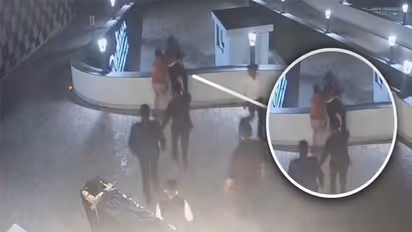 Watch: ಮಗನ ಜೊತೆ ವಾಗ್ವಾದ, ಫೈವ್‌ ಸ್ಟಾರ್‌ ಹೋಟೆಲ್‌ ಟೆರಸ್‌ನಿಂದ ವ್ಯಕ್ತಿಯನ್ನು ಕೆಳಗೆ ತಳ್ಳಿದ ಉದ್ಯಮಿ