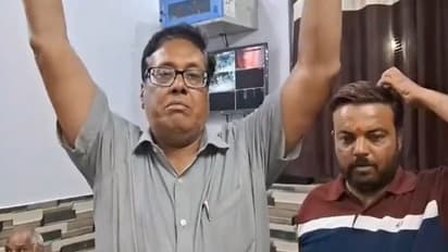 ஜெய் ஸ்ரீராம் சொல்ல சொல்லி ரூ.36,000 அபேஸ்: பாஜக வேட்பாளர் பேரணியில் திருடர்கள் கைவரிசை!