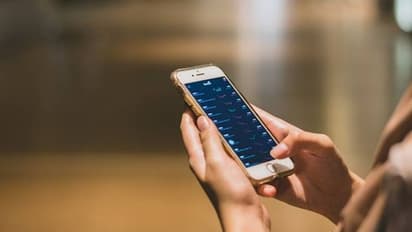 മൂന്നുവർഷത്തിനുള്ളിൽ 2000 തവണ പൊലീസിനെ വിളിച്ചു, 56 -കാരിക്ക് തടവ്