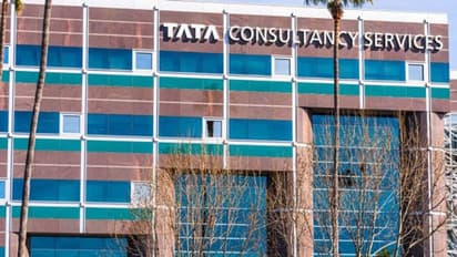 TCS ने वर्क फ्रॉम होम वाले कर्मचारियों को दिया बड़ा झटका- न्यू वेतन पॉलिसी से नहीं मिलेगी ये सुविधा