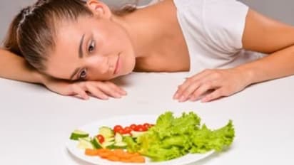 എപ്പോഴും കട്ടിലില്‍ തന്നെ കിടക്കാനാണോ ഇഷ്ടം? ഉടനടി ക്ഷീണമകറ്റാനും ഊർജ്ജം ലഭിക്കാനും കഴിക്കാം ഈ ഭക്ഷണങ്ങള്‍... 