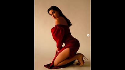 నా వెనుక భాగాన్నే జూమ్ చేస్తున్నారు, ఆఫర్స్ కోసం స్టార్ హీరోలతో గడపమన్నారు