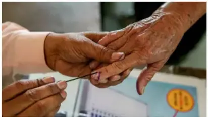 പത്തനംതിട്ടയിൽ ചുമതല പട്ടിക ചോർന്ന സംഭവം; നടപടി ആവശ്യപ്പെട്ട് പ്രതിഷേധവുമായി എൽഡിഎഫ് നേതാക്കളും