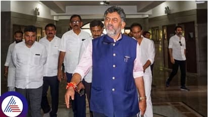 ಬೆಂಗಳೂರು ಅಪಾರ್ಟ್ಮೆಂಟ್ ನಿವಾಸಿಗಳಿಗೆ ಬೆದರಿಕೆ ಹಾಕಿದ ಕೇಸ್ನಲ್ಲಿ ಡಿಕೆ ಶಿವಕುಮಾರ್ಗೆ ಹೈಕೋರ್ಟ್ ರಿಲೀಫ್