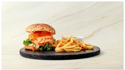 കാമുകിയുടെ ബർഗർ കഴിച്ചു; ജഡ്ജിയുടെ മകനെ റിട്ട. പോലീസുദ്യോഗസ്ഥന്‍റെ മകന്‍ വെടിവച്ച് കൊലപ്പെടുത്തി 