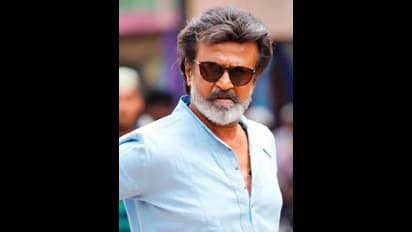 இனி சரக்கு அடிச்ச செருப்பால அடிப்பேன்... ஒரே நாளில் குடிப்பழக்கத்தை கைவிட்ட ரஜினி - காரணம் யார் தெரியுமா?