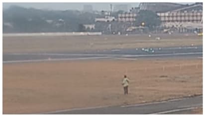 'എന്റെ സ്വപ്ന ജോലി കണ്ടെത്തി'; എയർപ്പോട്ടിലെ 'പക്ഷിപ്പേടി' മാറ്റുന്ന വീഡിയോയ്ക്ക് കുറിപ്പ്