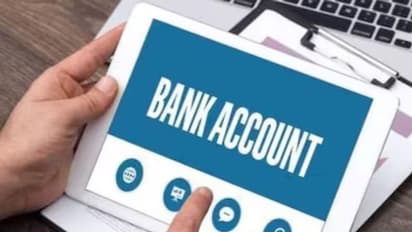 Bank : மினிமம் பேலன்ஸ் விதி.. மே 1 முதல் அமலாகும் புது ரூல்ஸ் - எந்த வங்கியில் எவ்வளவு இருக்கனும்? ஒரு பார்வை!