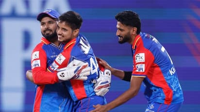 டெல்லி கேபிடல்ஸ் அணியில் கேப்டன்சியிலிருந்து ரிஷப் பண்ட் நீக்கம்? புதிய கேப்டன் யார் தெரியுமா? அக்ஷர் படேலா?