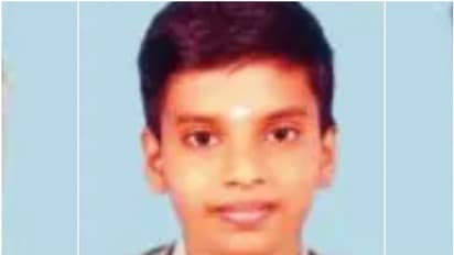 കല്‍ത്തൂണില്‍ ഊഞ്ഞാല്‍ കെട്ടി ആടുന്നതിനിടെ തൂണ്‍ ദേഹത്ത് പതിച്ച് വിദ്യാര്‍ത്ഥിക്ക് ദാരുണാന്ത്യം