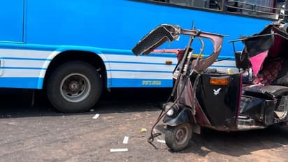 മലപ്പുറത്ത് ബസും റിക്ഷയും കൂട്ടിയിടിച്ച് യുവാവ് മരിച്ചു; തിരുവനന്തപുരത്ത് ട്രെയിനിൽ നിന്ന് വീണ് സ്ത്രീ മരിച്ചു