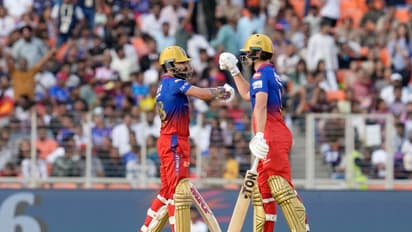 ಕೊಹ್ಲಿ, ಪಾಟೀದಾರ್ ಭರ್ಜರಿ ಫಿಫ್ಟಿ, ಪಂದ್ಯ ಗೆಲ್ಲಲು ಪಂಜಾಬ್ಗೆ 242 ಗುರಿ