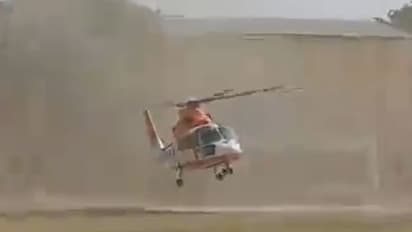 Telangana : జనాల మధ్యలో దిగిన మంత్రుల హెలికాప్టర్ ... రైతుల ప్రాణాలతో చెలగాటం